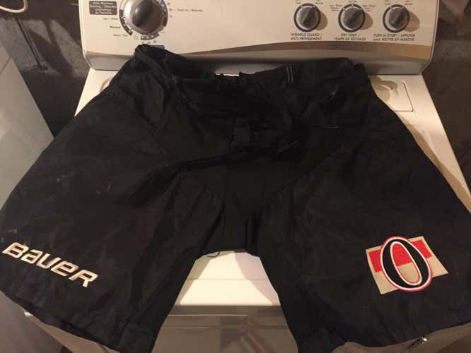 USED Bauer Ottawa Senators Heritage pant shell