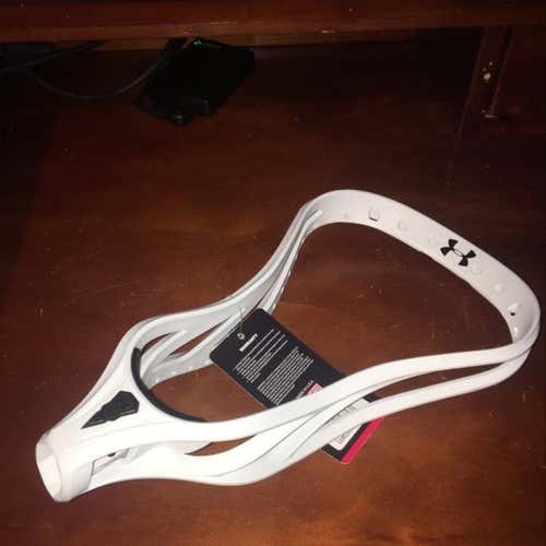 Brand New Under Armour Command Low Head