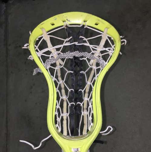Nike Volt Lakota U Trad With Girls Center Rail