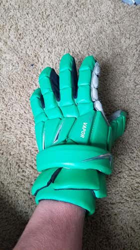 Kelly Green Nike Vapors