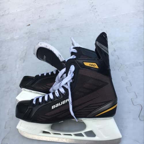 BAUER SUPREME 140 Skates Size 11