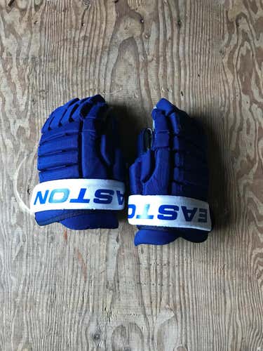 Team stock Toronto Maple Leaf gloves
