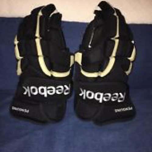 Used Pittsburgh Penguins Pro Stock Gloves Size 15"