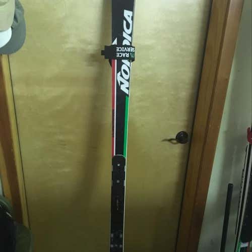 184 25m Radius 2016 Used Nordica Racing Skis