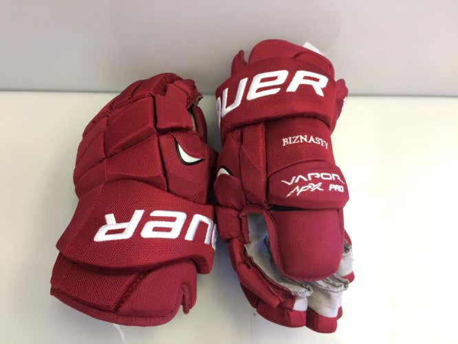 Bauer Vapor APX Pro Paul Bissonnette (Biznasty) NHL Pro Stock Hockey Gloves (Arizona Coyotes)