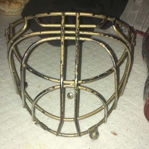 Certified Cat Eye Cage