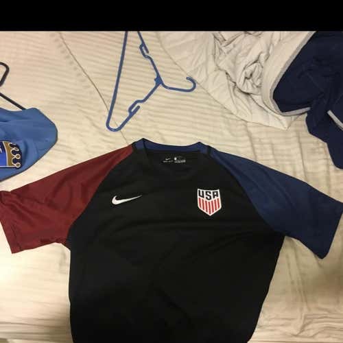 2016 USA Soccer jersey