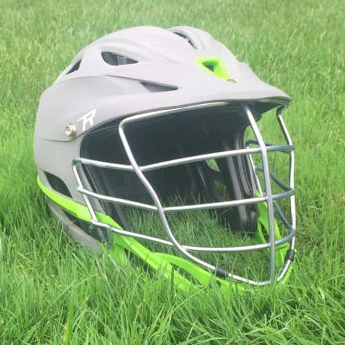BNWOT Matte Gray & Green R