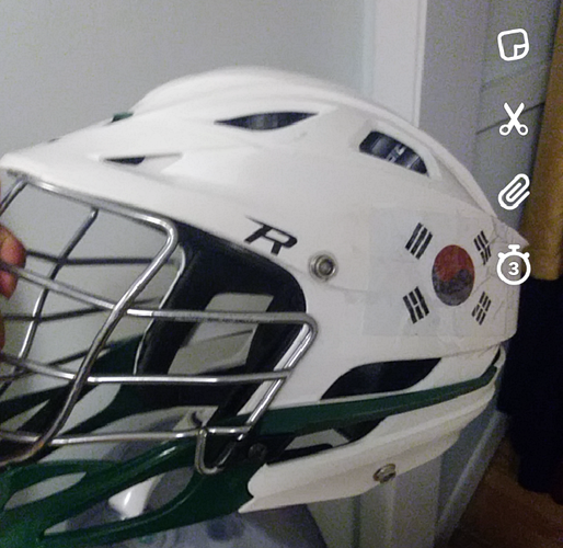 Cascade R White and Green. Adult