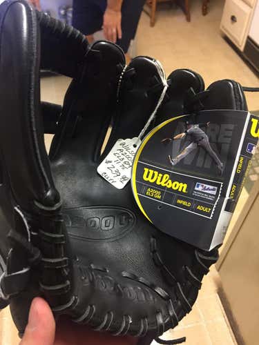 Wilson A2000 E. Longoria 11.75"
