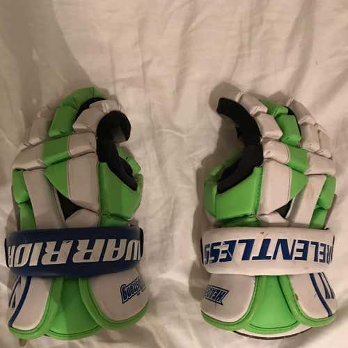 Warrior Relentless Riot Gloves - Great Condition