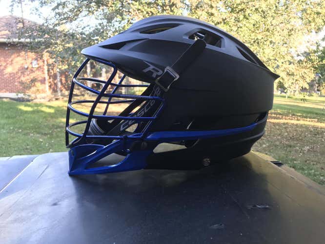 MATTE BLACK CASCADE R W/ BLUE CHROME FACEMASK **NO TRADES**