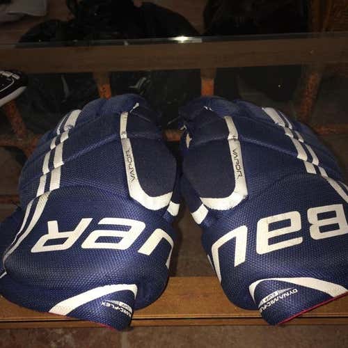 Bauer Vapor X3.0 HOCKEY GLOVES Size 13" Youth Blue/white  Excellent Condition!
