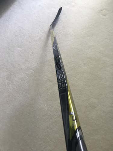 |BRAND NEW|Sr Bauer 1S- Kane P88-77Flex-Grip-Righty