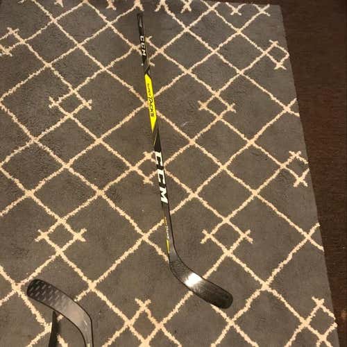 Used Ccm Supertacks With Reinforced Blade RH P46 Bergeron 75 Flex