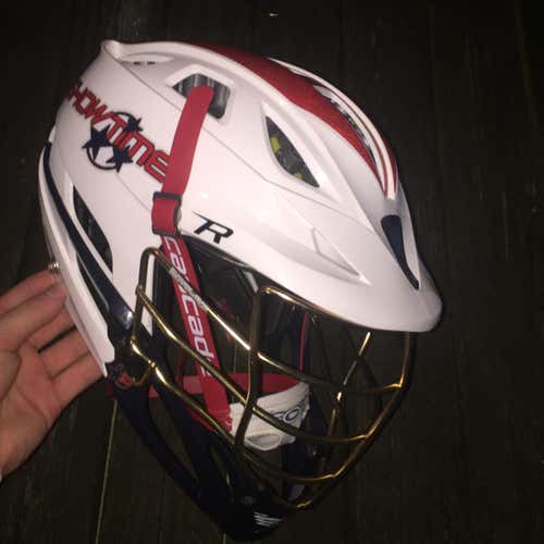 Maverick Showtime Helmet 2015 White/Gold Chrome Facemask