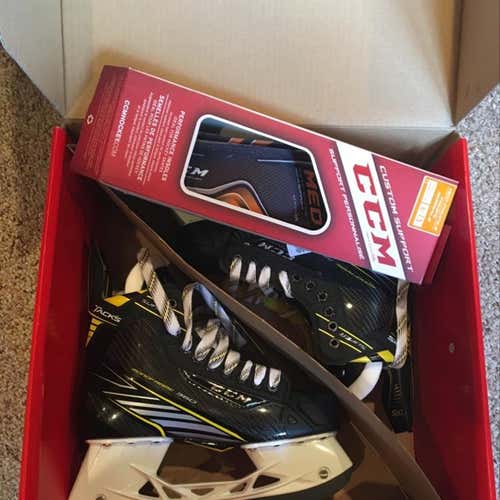 Brand New CCM Super Tacks Skates 7D