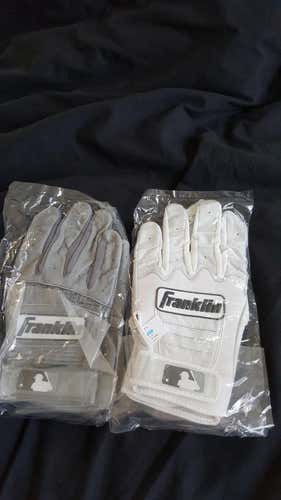 White ans grey