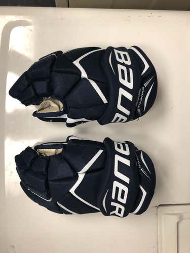 Bauer Vapor x700 Gloves