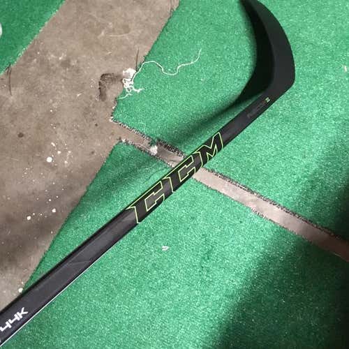 Ccm 44k Ribcore 65 Flex Grip Hossa Curve P40