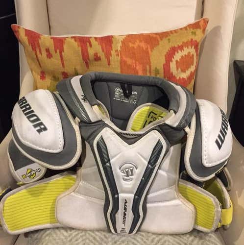 Warrior Intermediate Shoulder Pads