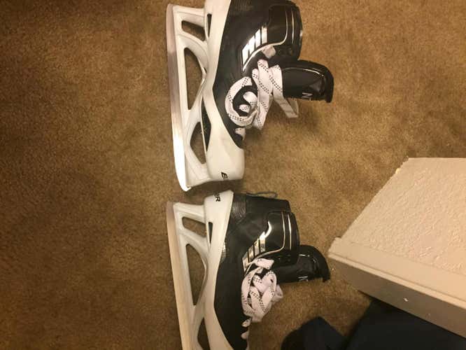 VH goalie skates with Bauer Cowling