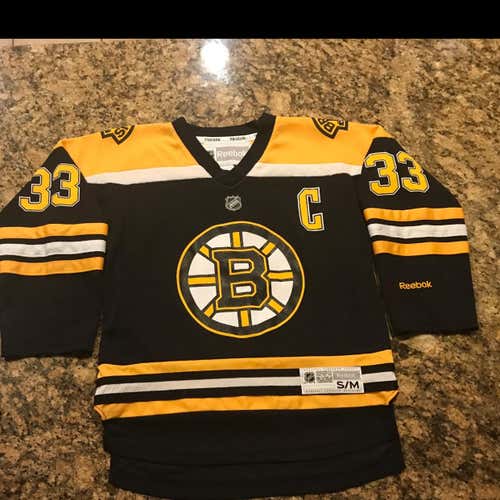 Bruins Chara  And Lucic Jerseys     Size YM