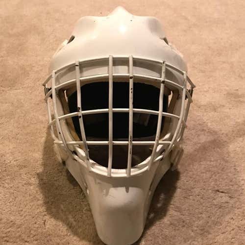 Hackva Pro White Helmet