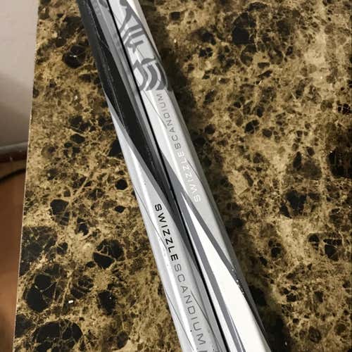 2-Pack Black And White Swizzle Scandium Shaft 30”