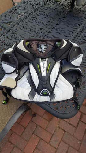 Reebok 11k Shoulder Pads
