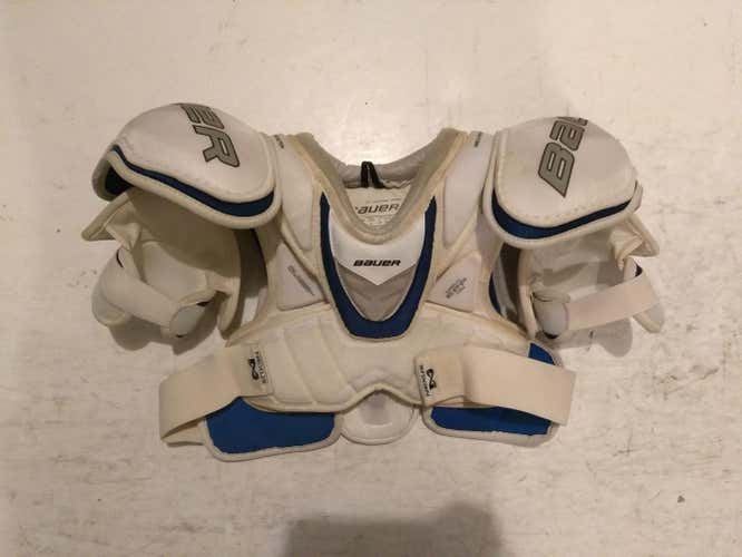 Bauer Nexus 8000 shoulder pads