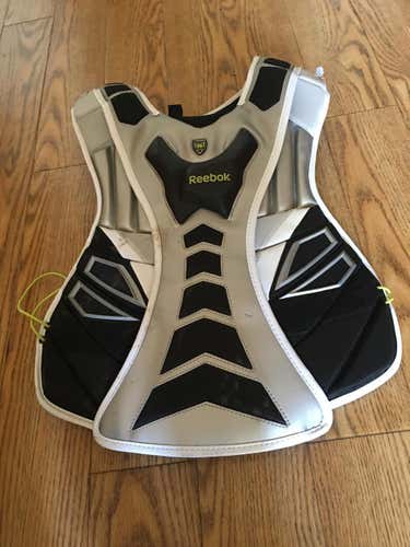 Reebok Goalie Chest Protector, SIZE LARGE like New, NEEDS TO GO!