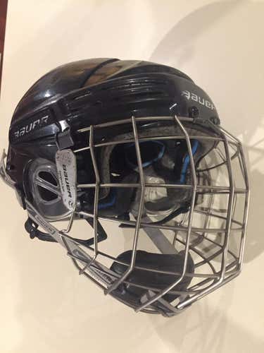 Bauer 7500 Helmet/cage combo - Youth Small