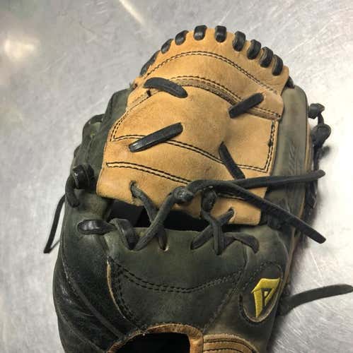 Akadema Used Gloves
