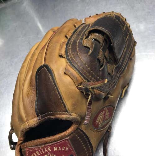 Nokona Used Mitt