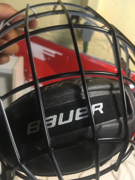 Oreo hockey cage (black outside white inside)