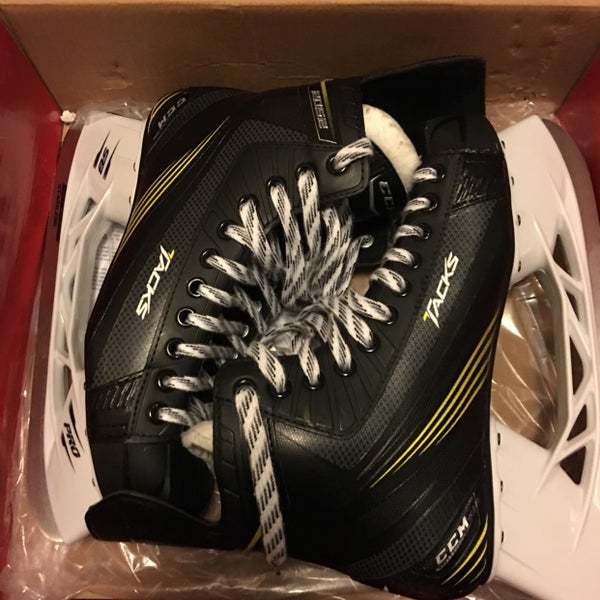 CCM Tacks 2052