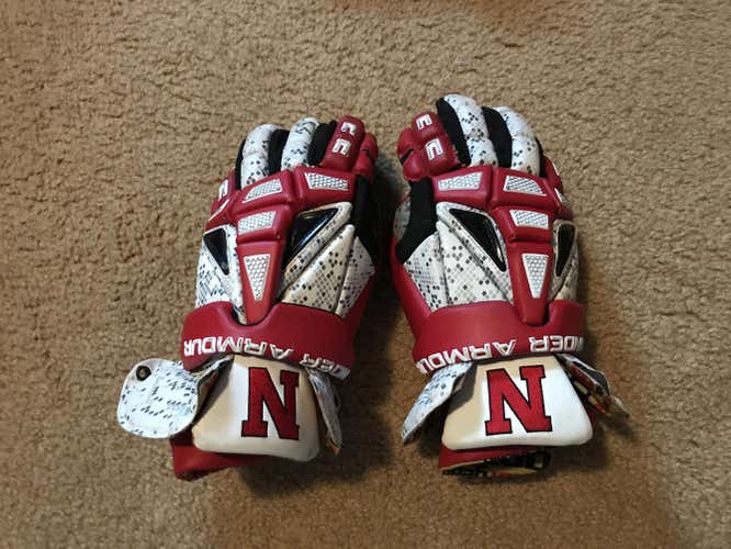 Niskayuna Under Armour Gloves