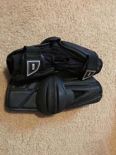 STX Assult Arm Guards