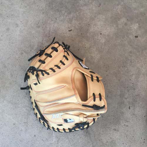 Wilson A2000 Catchers Glove