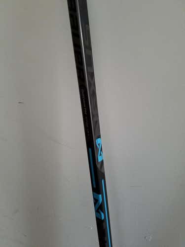LE Bauer nexus 4000 RH grip 77 flex