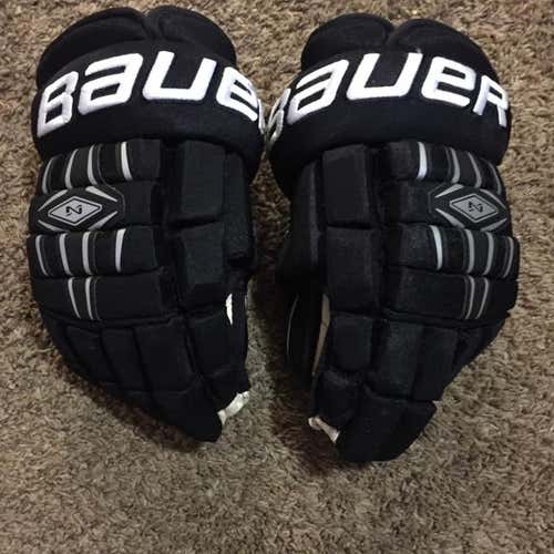 Brand New Nexus 800 Hockey Gloves
