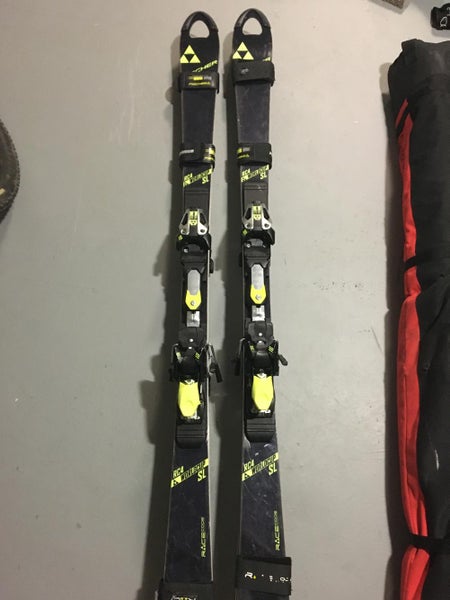 2016 Women's FIS Slalom skis