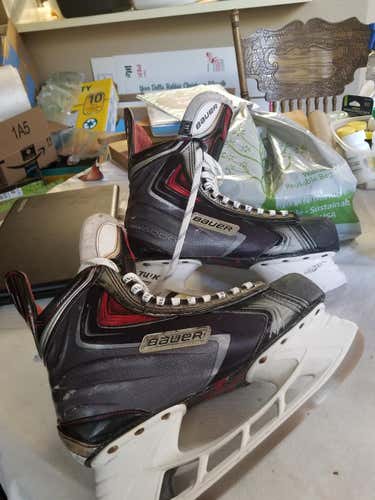 Bauer APX 2 Skates Good Condition.