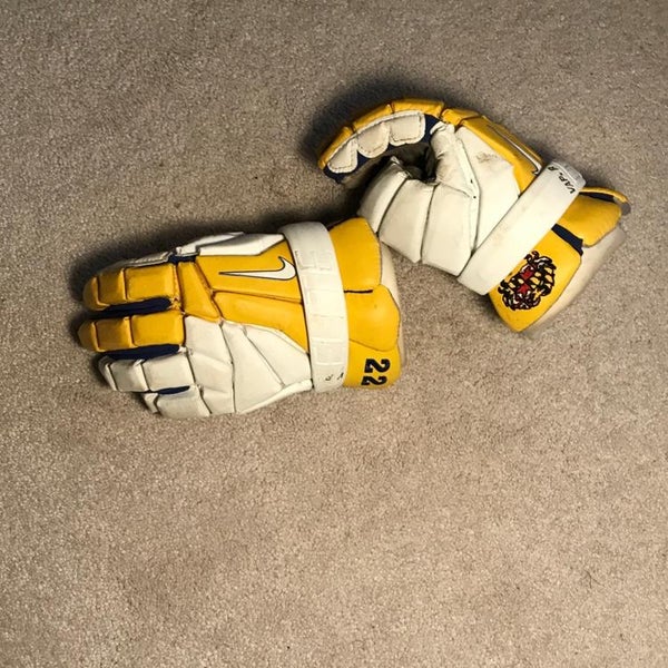 Crabs Lacrosse Team Issued Vapor Elite Gloves
