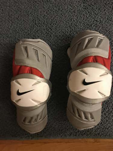 Nike Vapor Arm guards