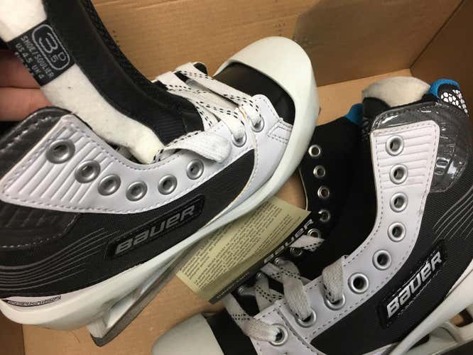 Bauer Reactor 2000 Goalie Skates - Size 3.5D Junior