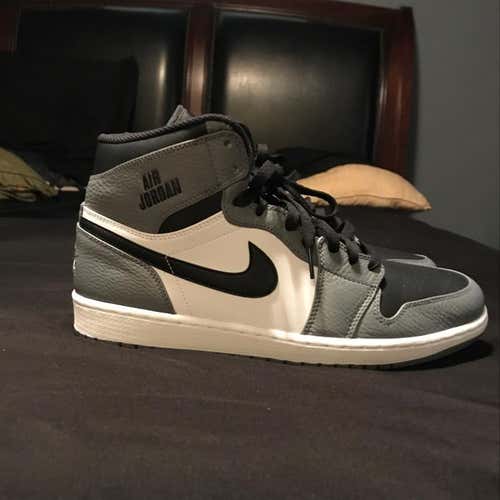 Air Jordan 1 Mid Size 12