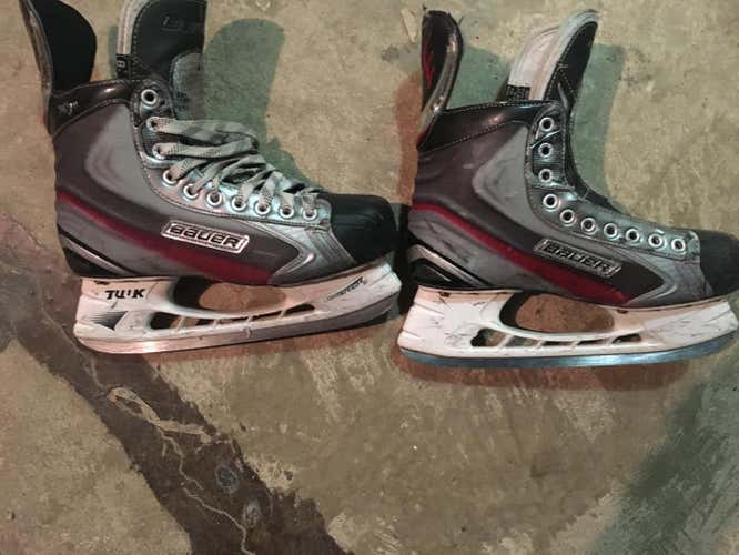 Bauer x7.0 hockey skates