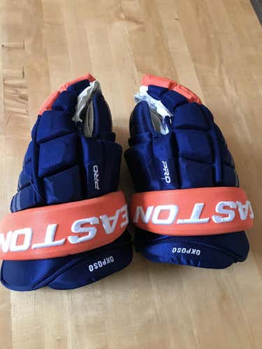 Kyle Okposo Pro stock islanders gloves